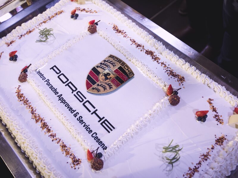 Nuovo Centro Porsche Approved & Service Cesena